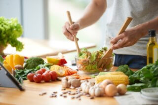 importance of eating well when you are injured - physiotherapy toronto