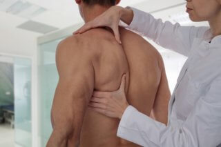 physiotherapy vs chiropractic downtown toronto
