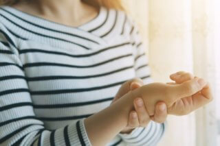 Physiotherapy for DeQuervain’s Tenosynovitis