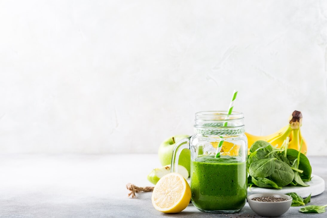 healthy-green-smoothie-toronto-naturopathic-recommendations-for-detoxing.jpg