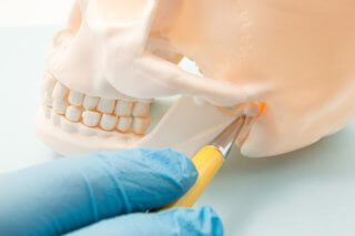 chiropractic treatment for TMJ (Temporomandibular Joint Dysfunction)