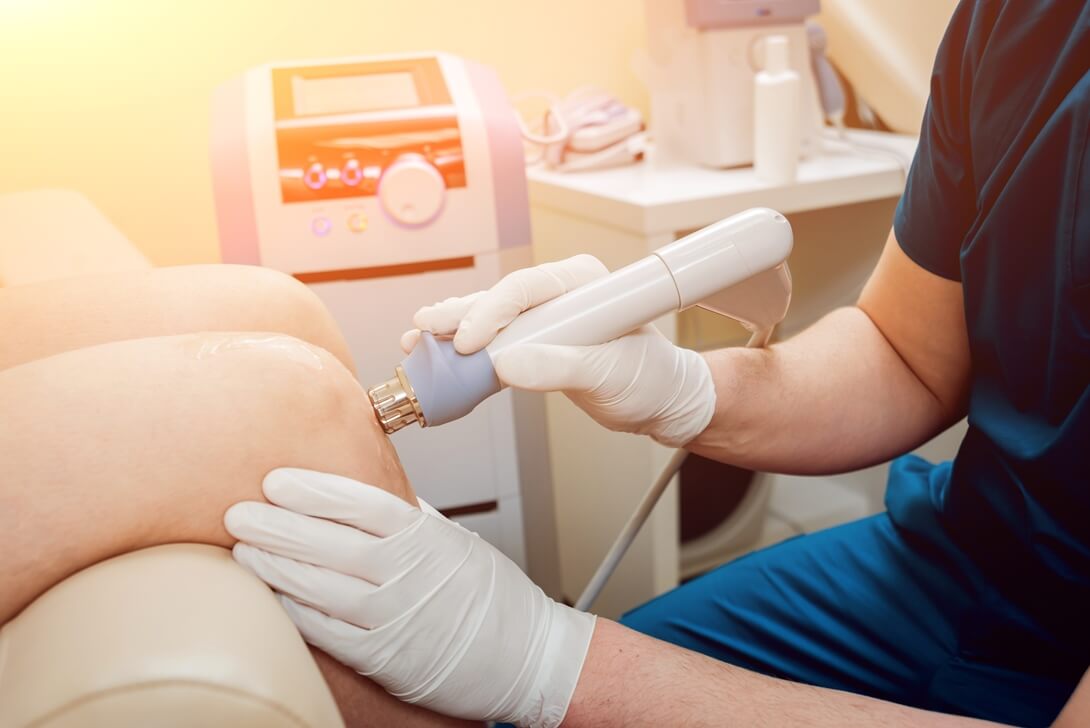Calcific-tendonitis-shockwave-therapy-treatment-downtown-toronto.jpg