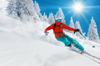 physiotherapy and chiropractic treatment for skiing injuries in Toronto